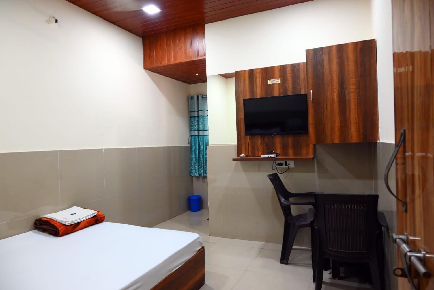 P P Lodging Mangvadi Exterior photo
